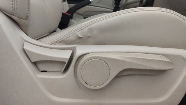 Second-hand 2021 Mahindra XUV300 W8 Diesel BSVI for sale in Pune-9