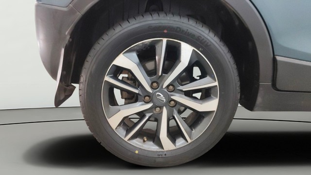 Second-hand 2021 Mahindra XUV300 W8 Diesel BSVI for sale in Pune-28