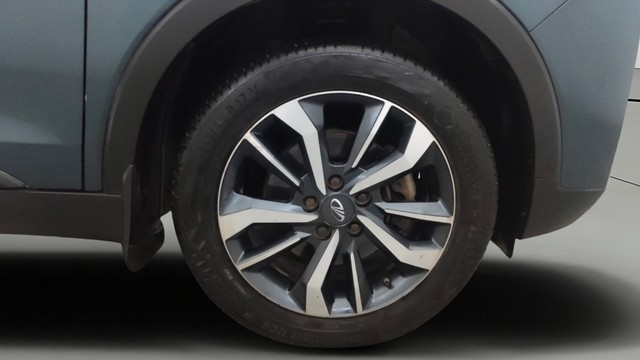 Second-hand 2021 Mahindra XUV300 W8 Diesel BSVI for sale in Pune-27