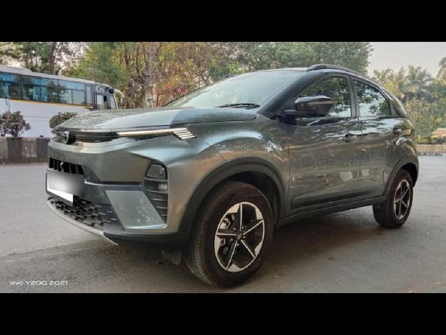 Second-hand 2025 Tata Nexon Creative Plus S Dark CNG for sale in Mumbai-6