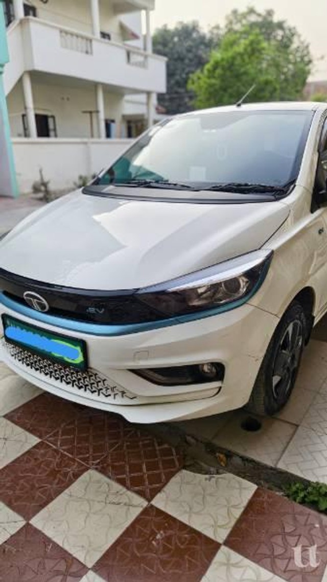 Tata Tiago EV XZ Plus Tech LUX LR - Photo 4