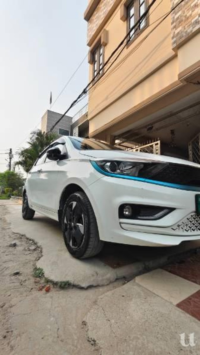 Tata Tiago EV XZ Plus Tech LUX LR - Photo 7