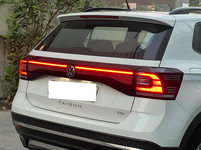 Second-hand 2023 Volkswagen Taigun 1.0 TSI Comfortline BSVI for sale in Kolkata-14