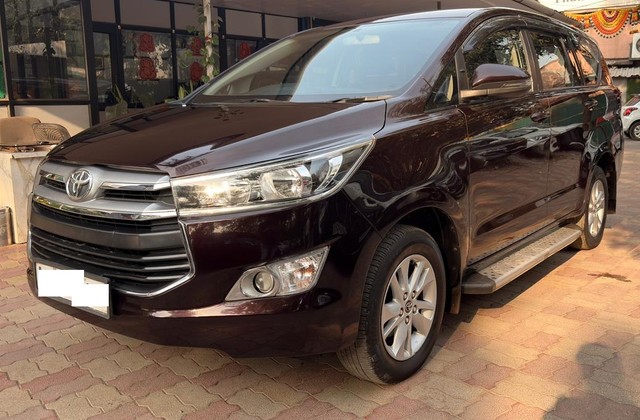 Second-hand 2019 Toyota Innova Crysta 2.4 G Plus MT BSIV for sale in Thane-2