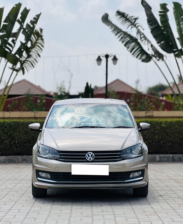 Second-hand 2015 Volkswagen Vento 1.5 TDI Comfortline AT for sale in Surat-6