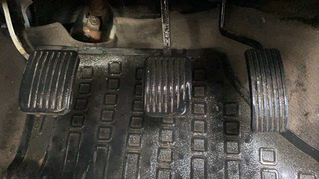 Second-hand 2014 Hyundai i10 Magna 1.1L for sale in Ahmedabad-24