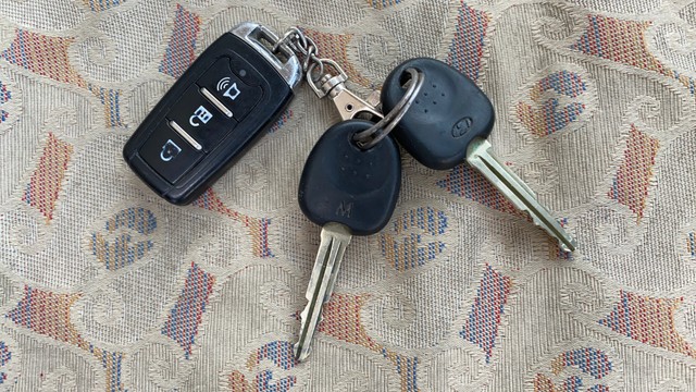 Second-hand 2014 Hyundai i10 Magna 1.1L for sale in Ahmedabad-9