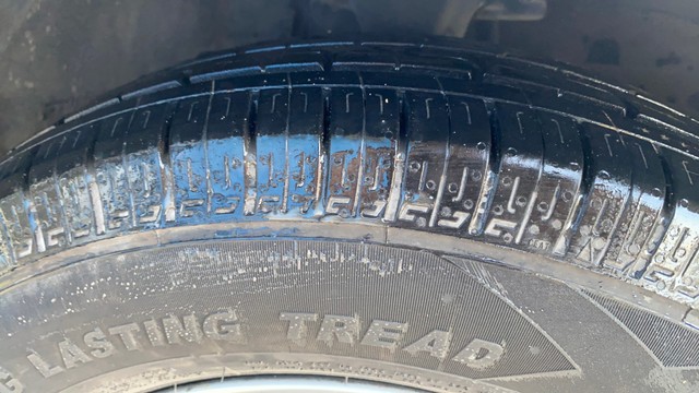 Second-hand 2014 Hyundai i10 Magna 1.1L for sale in Ahmedabad-7