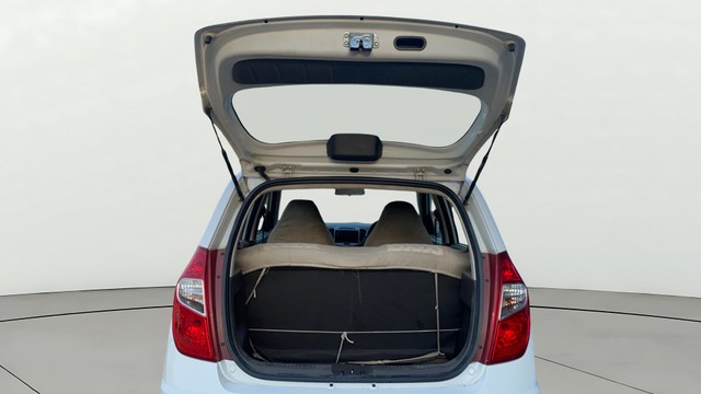 Second-hand 2014 Hyundai i10 Magna 1.1L for sale in Ahmedabad-1