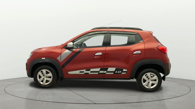Second-hand 2017 Renault KWID 1.0 RXT for sale in Kochi-16