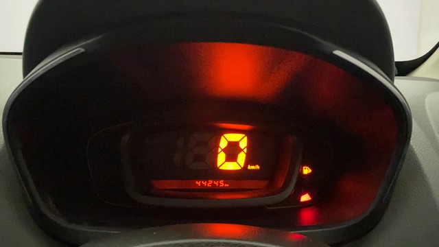 Second-hand 2017 Renault KWID 1.0 RXT for sale in Kochi-23