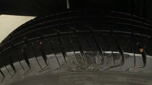 Second-hand 2017 Renault KWID 1.0 RXT for sale in Kochi-4