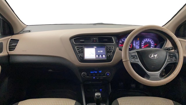 Second-hand 2018 Hyundai i20 1.2 Asta for sale in Lucknow-10