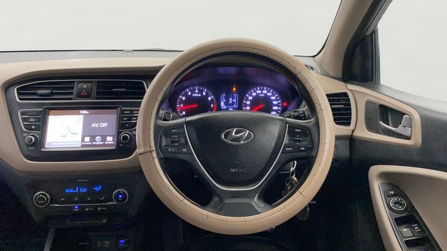 Second-hand 2018 Hyundai i20 1.2 Asta for sale in Lucknow-12