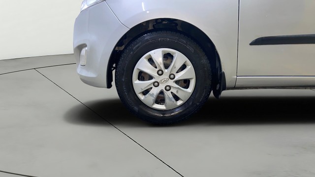 Hyundai i10 Magna Second-hand 2013 Hyundai i10 Magna for sale in Surat-25