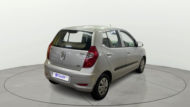 Hyundai i10 Magna Second-hand 2013 Hyundai i10 Magna for sale in Surat-2