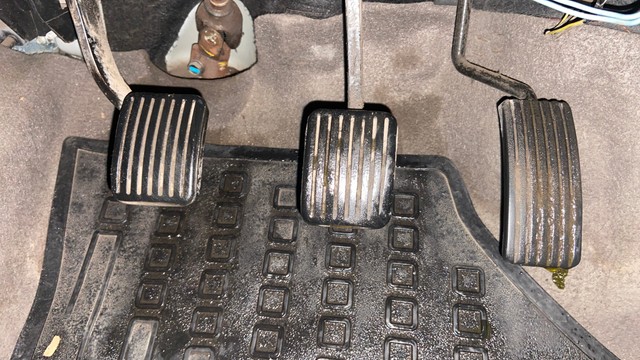 Hyundai i10 Magna Second-hand 2013 Hyundai i10 Magna for sale in Surat-14