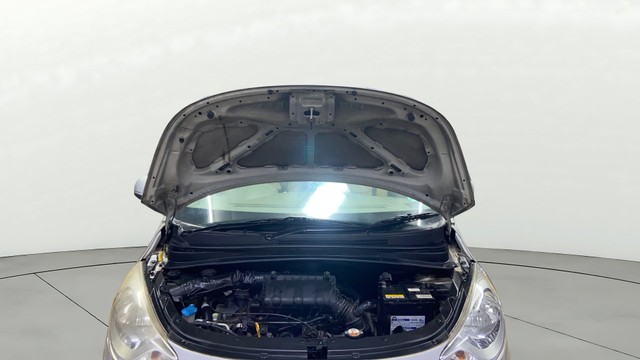 Hyundai i10 Magna Second-hand 2013 Hyundai i10 Magna for sale in Surat-9