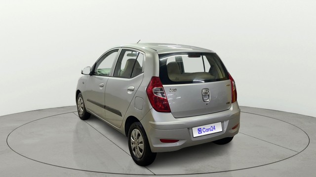 Hyundai i10 Magna Second-hand 2013 Hyundai i10 Magna for sale in Surat-4