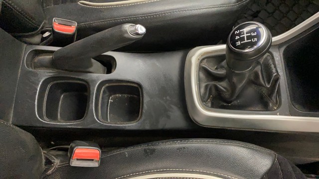 Second-hand 2016 Maruti Suzuki S Cross DDiS 200 Zeta for sale in Ahmedabad-13