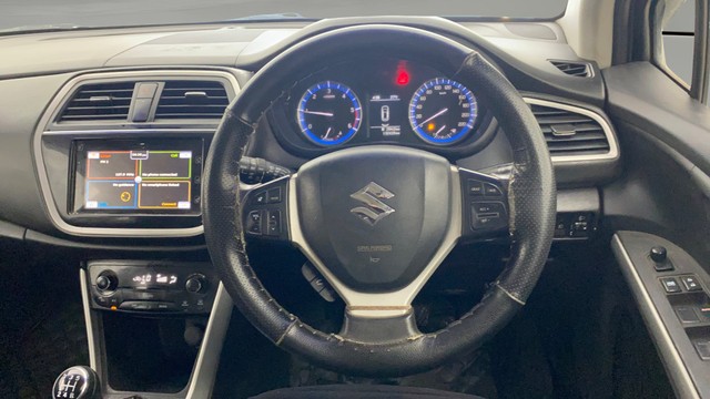 Second-hand 2016 Maruti Suzuki S Cross DDiS 200 Zeta for sale in Ahmedabad-12