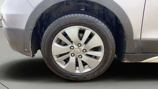 Second-hand 2016 Maruti Suzuki S Cross DDiS 200 Zeta for sale in Ahmedabad-26