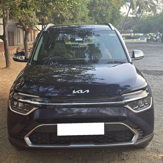 Kia Carens Luxury Plus Diesel AT 6 STR BSVI Second-hand 2022 Kia Carens Luxury Plus Diesel AT 6 STR BSVI for sale in Chennai-4