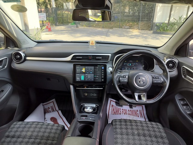 Second-hand 2023 MG ZS EV Excite for sale in Bangalore-12