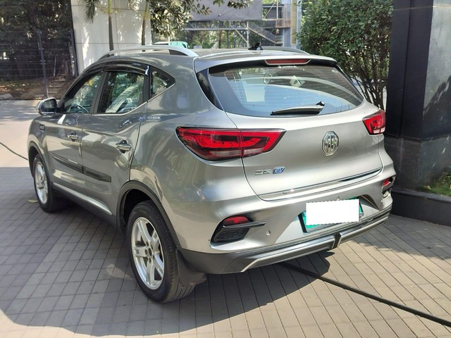 Second-hand 2023 MG ZS EV Excite for sale in Bangalore-7