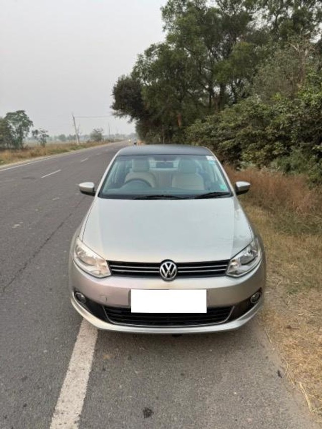 Second-hand 2011 Volkswagen Vento Petrol Breeze for sale in Chandigarh-3