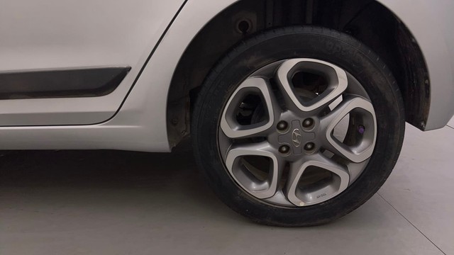 Second-hand 2018 Hyundai i20 1.2 Asta Option for sale in Bangalore-19