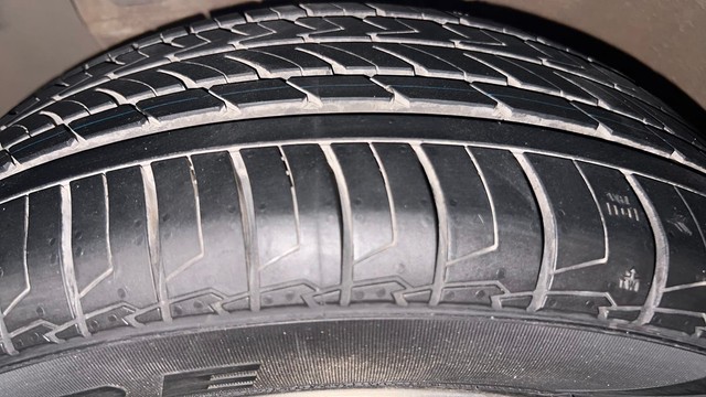 Second-hand 2018 Hyundai i20 1.2 Asta Option for sale in Bangalore-30