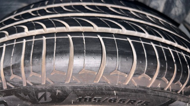 Second-hand 2013 Maruti Suzuki Swift Dzire ZXi for sale in Mysore-23