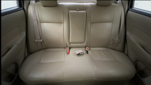 Second-hand 2013 Maruti Suzuki Swift Dzire ZXi for sale in Mysore-33