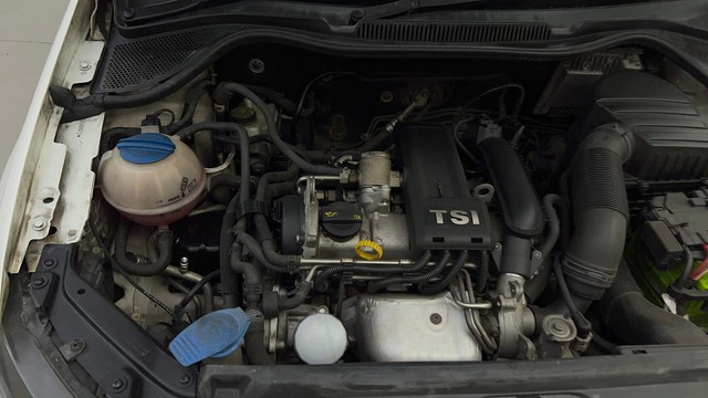 Second-hand 2016 Volkswagen Vento 1.2 TSI Highline BSIV for sale in Bangalore-35