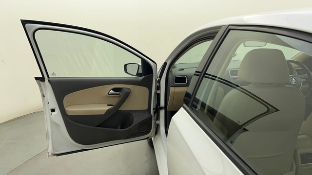 Second-hand 2016 Volkswagen Vento 1.2 TSI Highline BSIV for sale in Bangalore-34