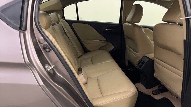 Second-hand 2017 Honda City VX MT for sale in Bangalore-27