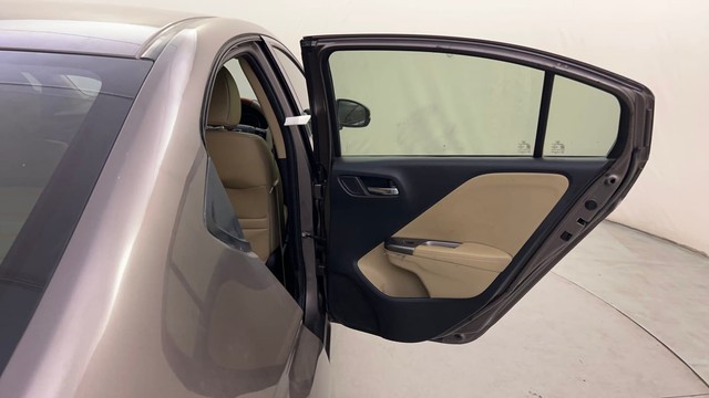 Second-hand 2017 Honda City VX MT for sale in Bangalore-30