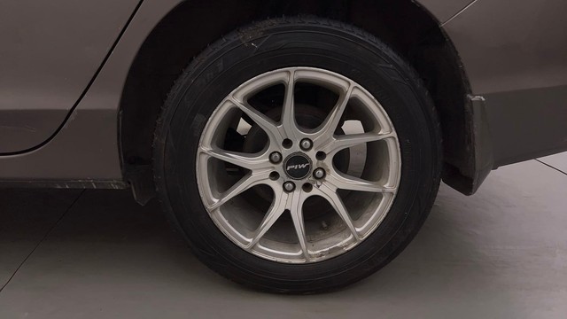 Second-hand 2017 Honda City VX MT for sale in Bangalore-19