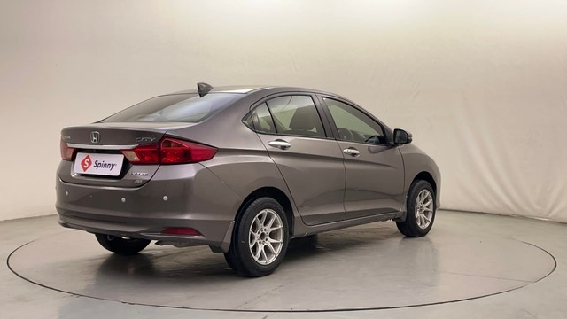 Second-hand 2017 Honda City VX MT for sale in Bangalore-3