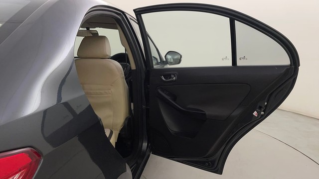 Second-hand 2016 Tata Zest Revotron 1.2 XT for sale in Bangalore-27