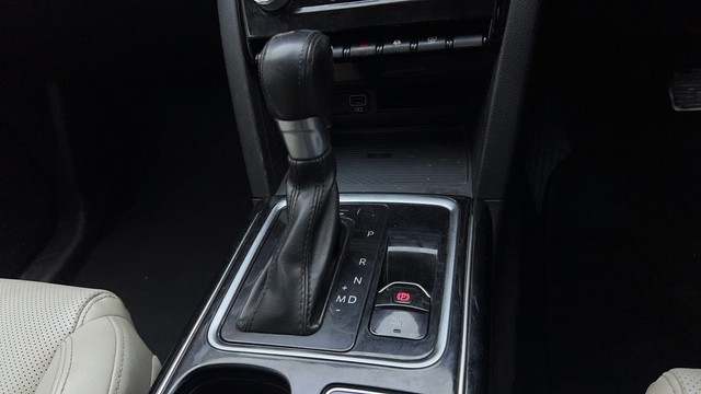 Second-hand 2022 Mahindra XUV700 AX7 AT Luxury Pack BSVI for sale in Gurgaon-12