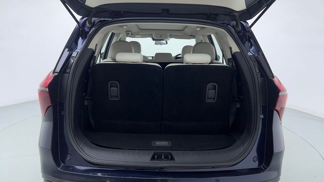 Second-hand 2022 Mahindra XUV700 AX7 AT Luxury Pack BSVI for sale in Gurgaon-9