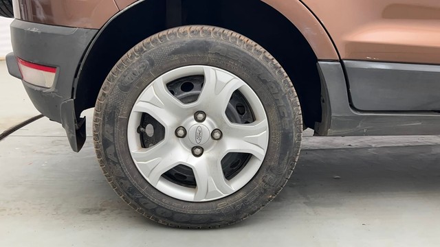 Second-hand 2017 Ford Ecosport Trend for sale in Kolkata-18