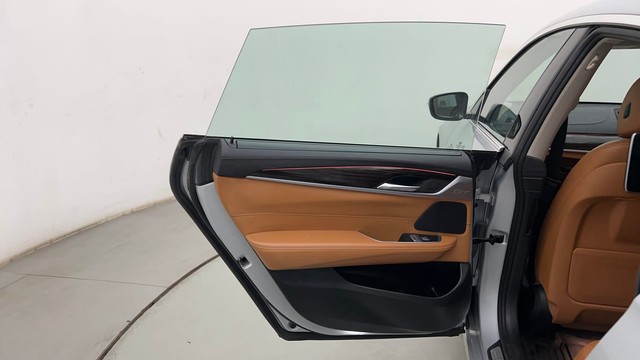 Second-hand 2020 BMW 6 Series GT 620d Luxury Line for sale in Mumbai-32