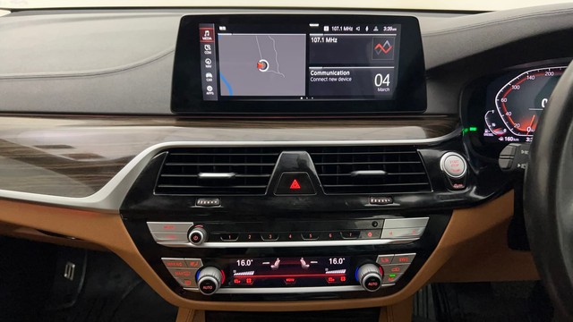 Second-hand 2020 BMW 6 Series GT 620d Luxury Line for sale in Mumbai-25