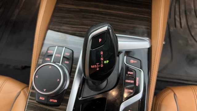 Second-hand 2020 BMW 6 Series GT 620d Luxury Line for sale in Mumbai-12