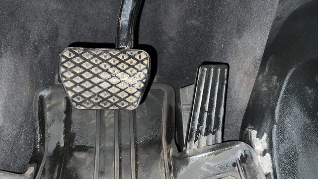 Second-hand 2020 BMW 6 Series GT 620d Luxury Line for sale in Mumbai-14