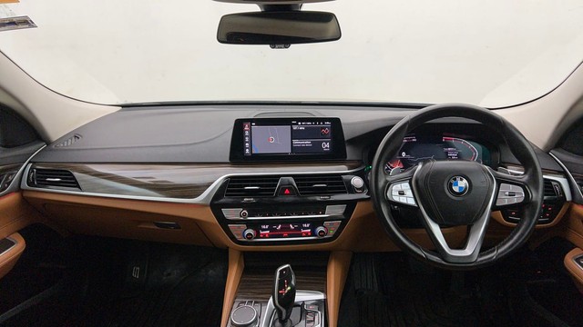 Second-hand 2020 BMW 6 Series GT 620d Luxury Line for sale in Mumbai-11
