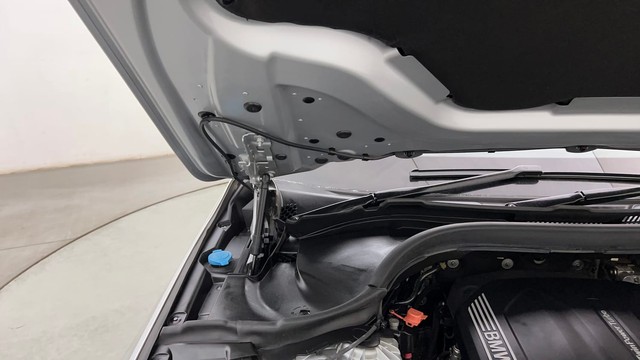 Second-hand 2020 BMW 6 Series GT 620d Luxury Line for sale in Mumbai-30